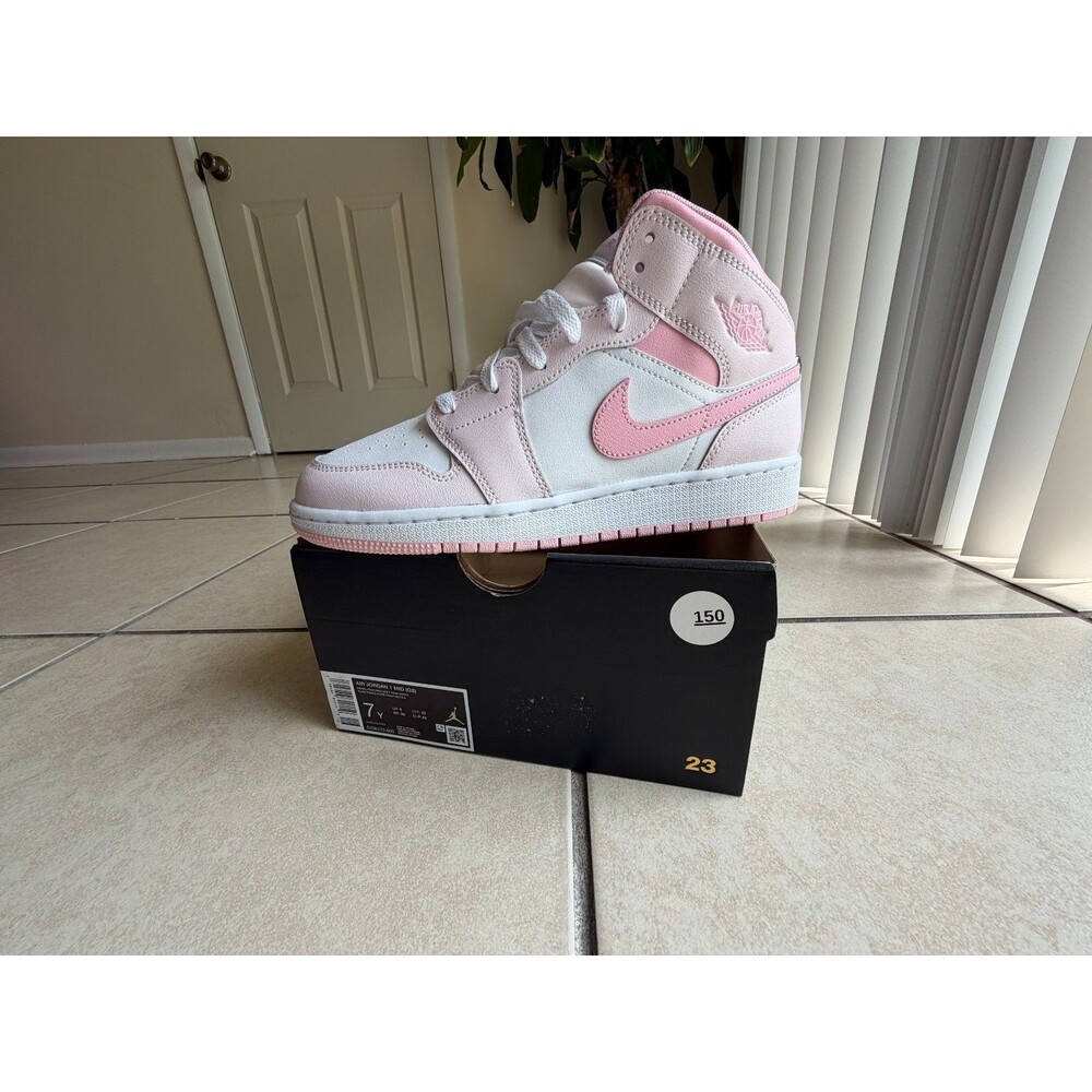 Air Jordan 1 Mid Pearl Pink Medium Soft Pink White DQ8423-6 Size 7Y / 8.5W NWOB